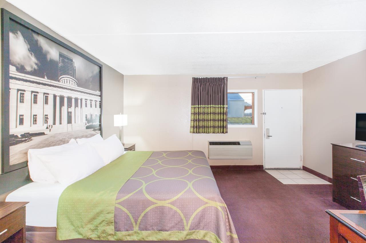 Super 8 By Wyndham Millbury/Toledo - thumb 31