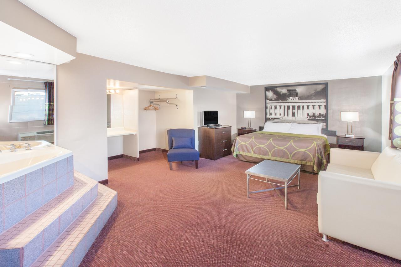 Super 8 By Wyndham Millbury/Toledo - thumb 17