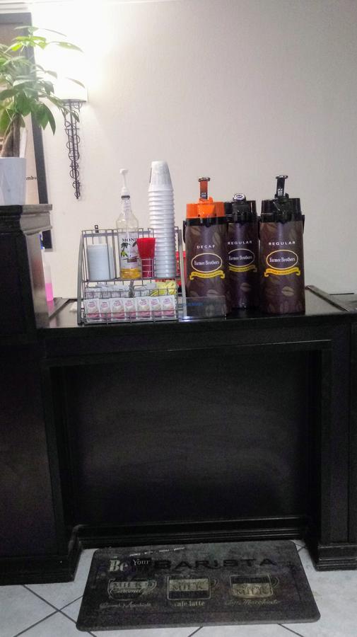 Super 8 By Wyndham Millbury/Toledo - thumb 7