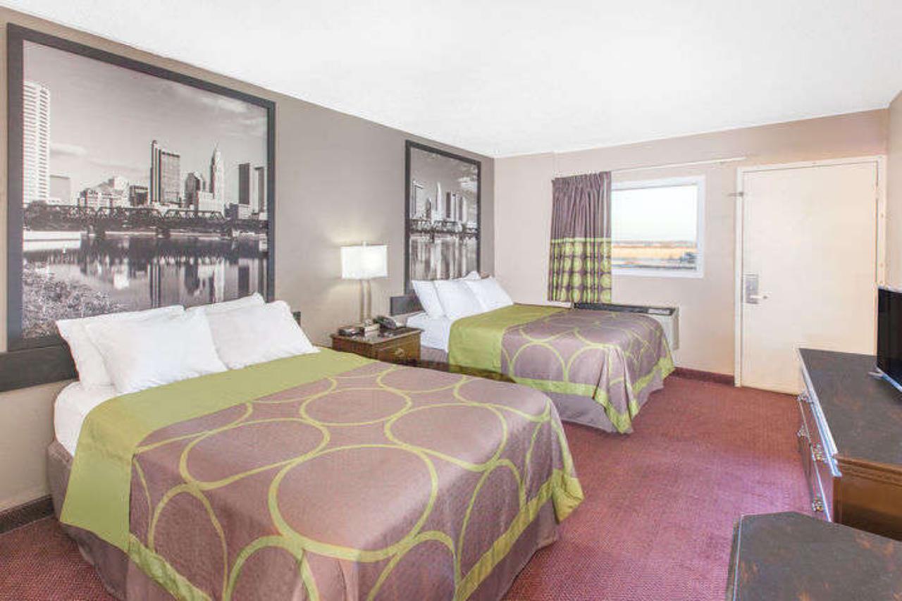 Super 8 By Wyndham Millbury/Toledo - thumb 28
