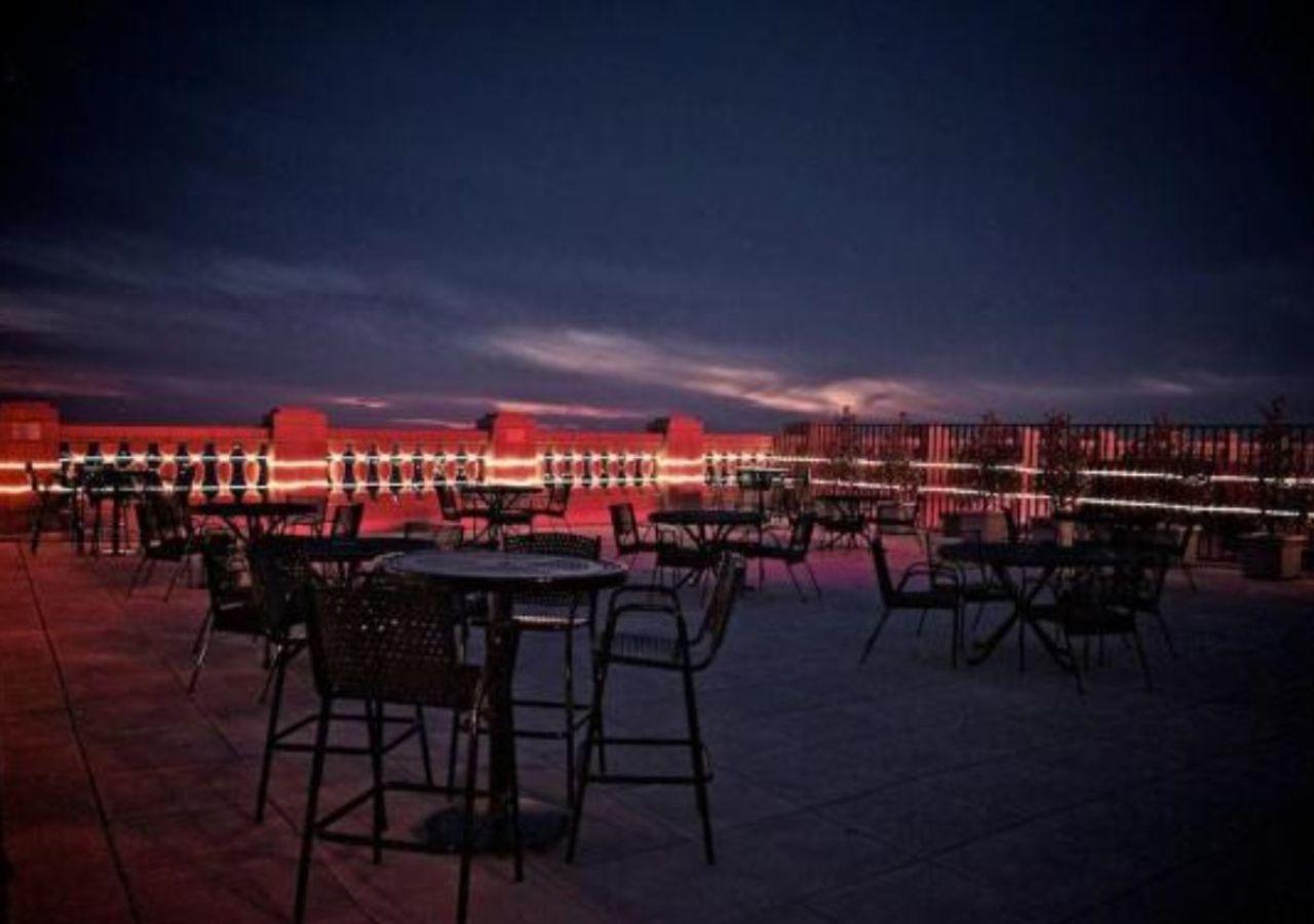 The Mayo Hotel - thumb 23