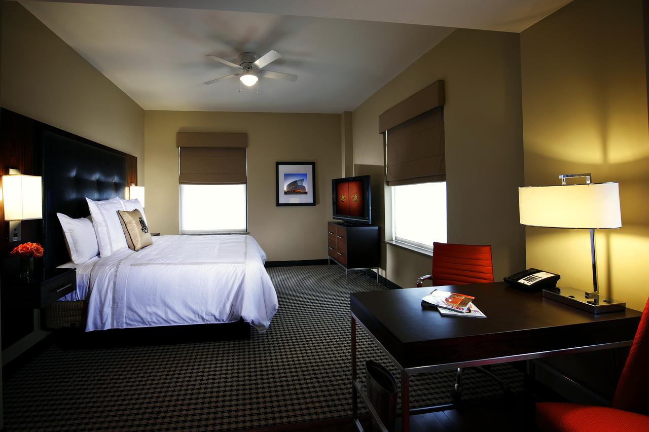 The Mayo Hotel - thumb 9