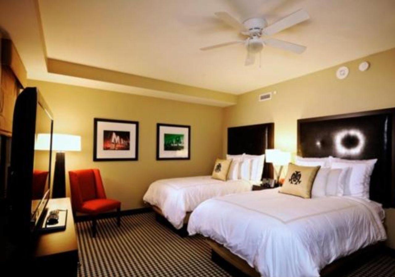 The Mayo Hotel - thumb 14