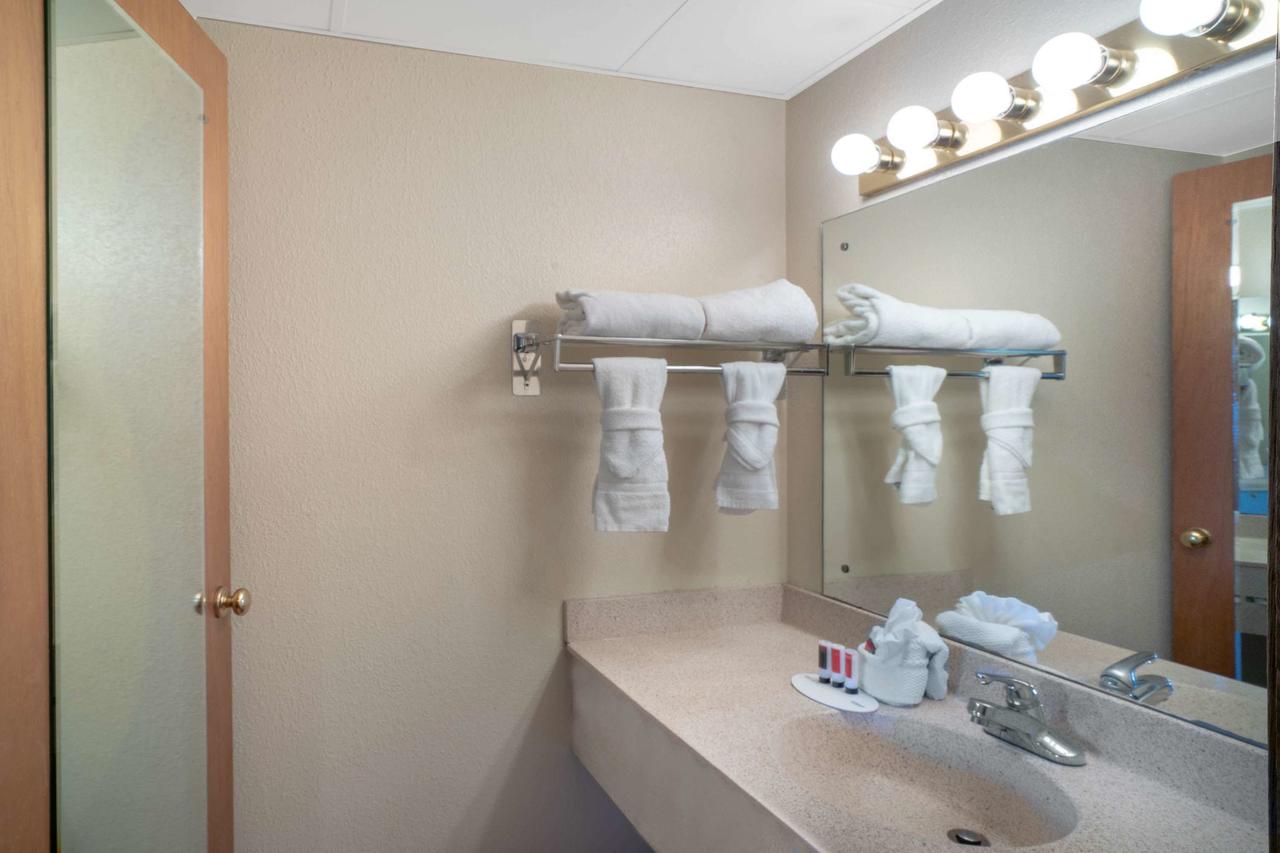 Evergreen Smoky Mountain Lodge & Convention Center - thumb 35