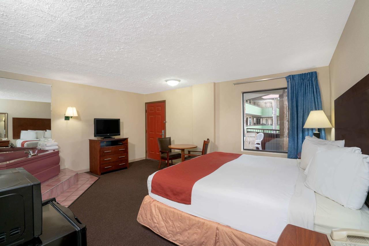 Evergreen Smoky Mountain Lodge & Convention Center - thumb 26