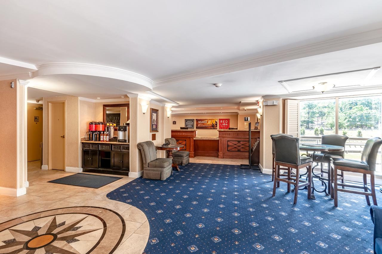 Red Lion Hotel Rosslyn Iwo Jima - thumb 9