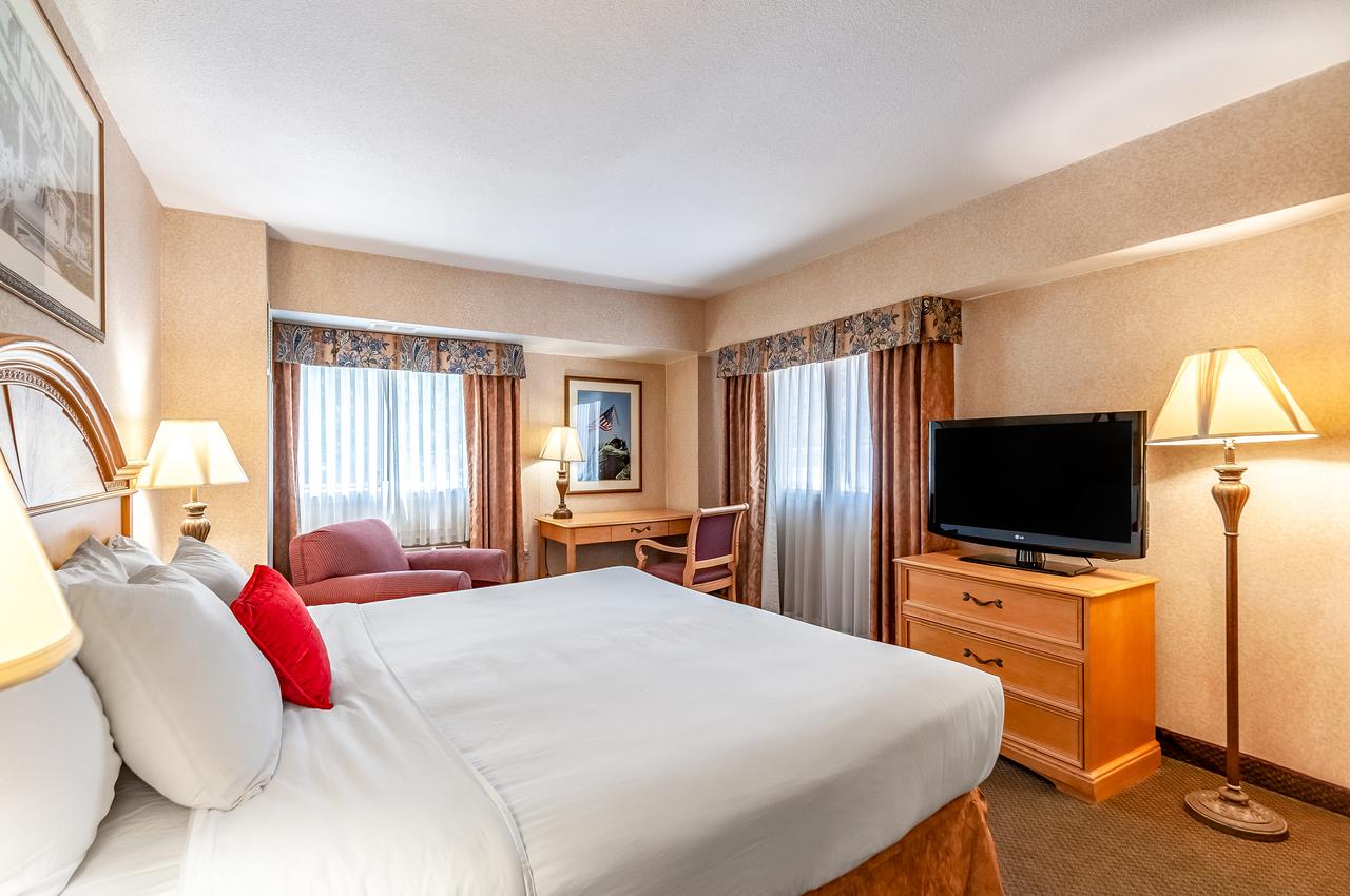 Red Lion Hotel Rosslyn Iwo Jima - thumb 19