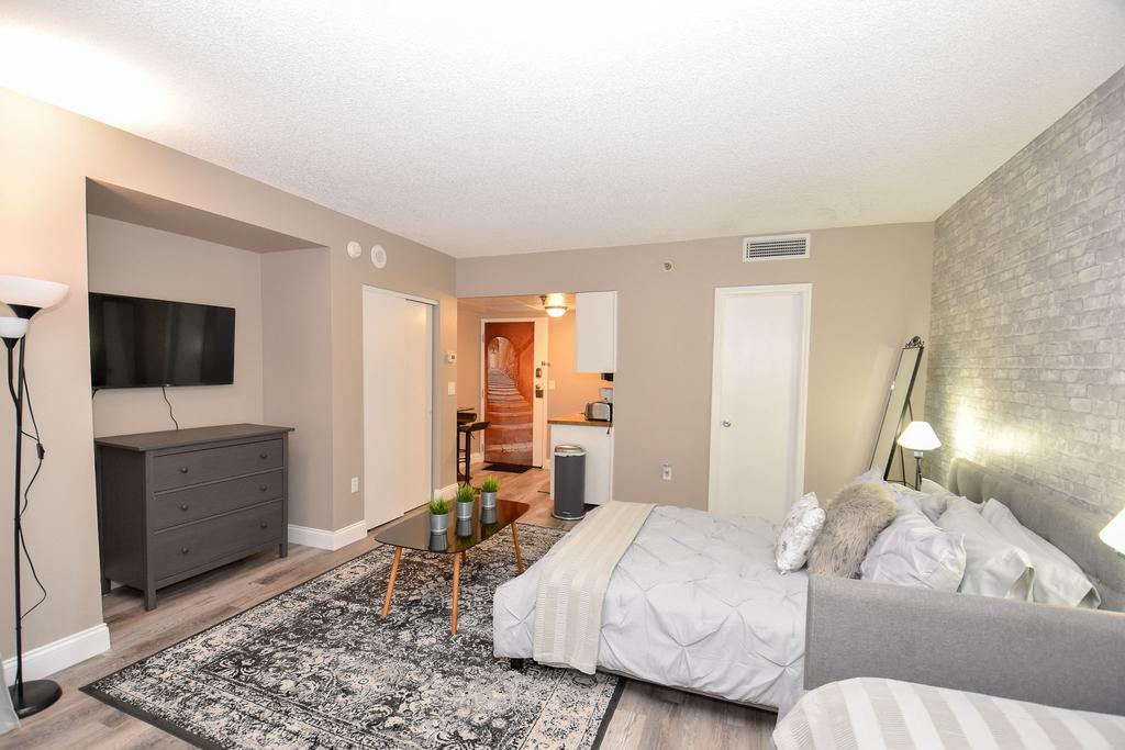 3 CLOSE TO ALL ATTRACTIONS! - thumb 1