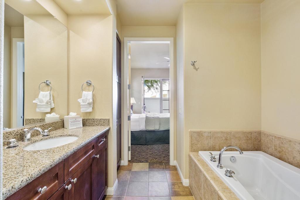 (C44) Lux Villa Near Clubhouse W/ Ms. Pac Man Condo - thumb 3