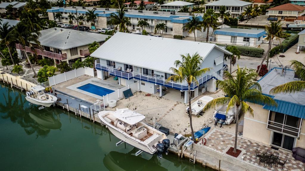 Angler's Dream 2bed/2bath Half Duplex With Private Pool & Dockage - thumb 1