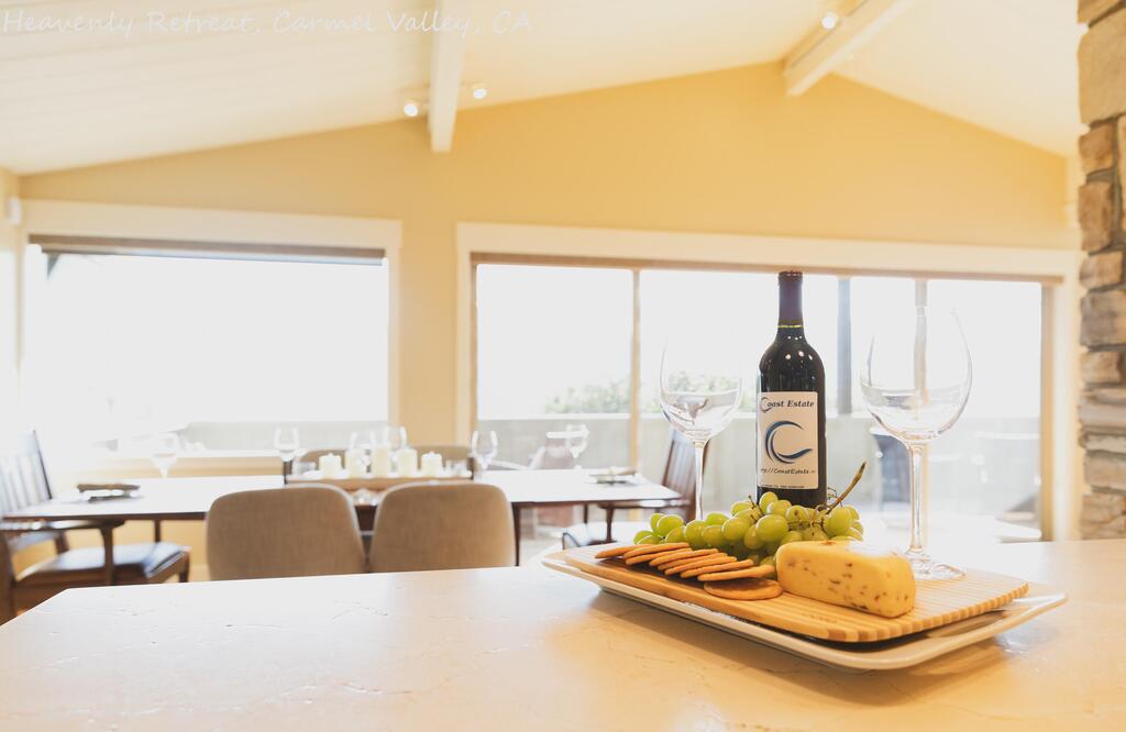 Beautiful 3 Bedroom 3 Bath With Views - thumb 2