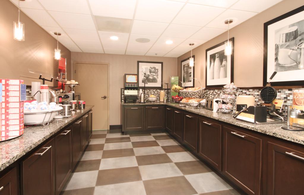 Hampton Inn Tampa International Airport/Westshore - thumb 1