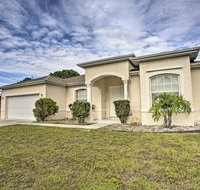 Handsome North Port House with Private Lanai - Accommodation Florida