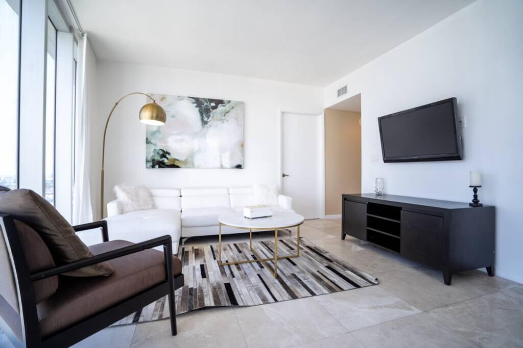 High Rise Luxury Ocean Corner Unit 2/2 - Icon Brickell - thumb 1