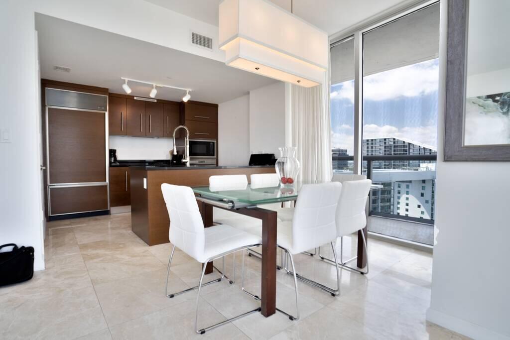 High Rise Luxury Ocean Corner Unit 2/2 - Icon Brickell - thumb 3