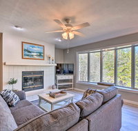 Lake Keowee Resort Condo - Pool, Beach, Golf Access - Accommodation Florida