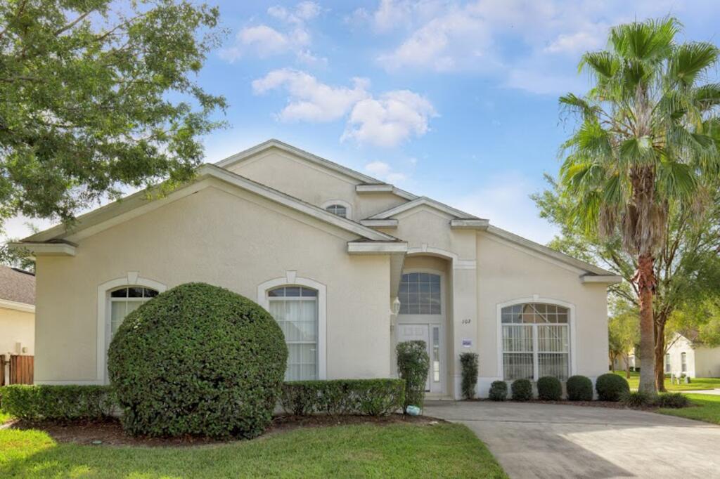 Large Beautiful Home W Pool Great For Families! - thumb 1