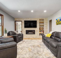 Large Family Home with Peaceful Deck and Backyard! - Accommodation Florida