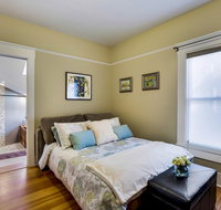 Marigold Picturesque and Peaceful Home with Mountain View - Accommodation Florida