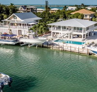 Mel's Fishing Paradise 2bed/2bath with private pool  dockage - Accommodation Florida