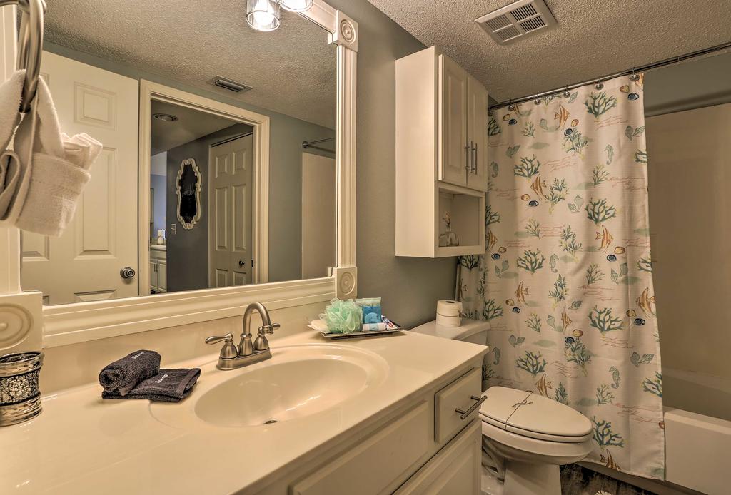 Oceanfront Destin Condo With Pool-Walk To Beach! - thumb 0