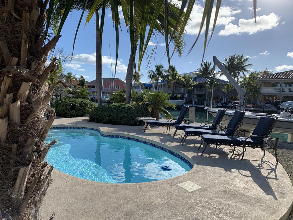 Reel Sunset 3bed/2.5bath With Private Pool & Dockage - thumb 0