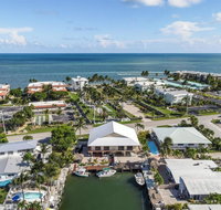 Rose All Day 2bed 2bath with dockage Cabana Club and Inch Beach access - Accommodation Florida