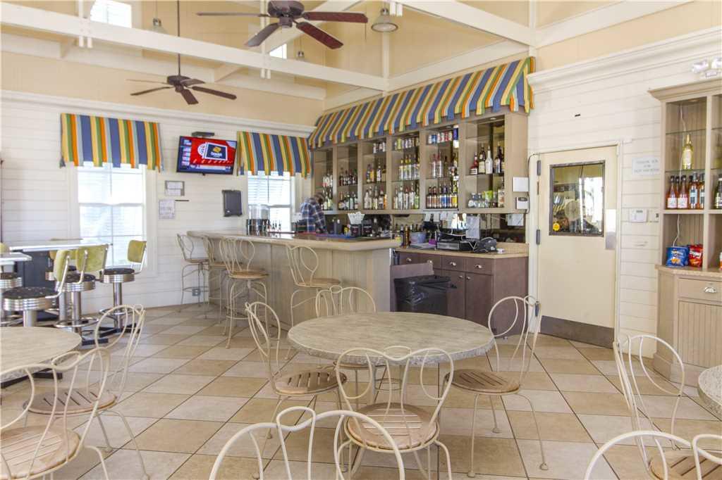 Sand Castle, 4 Bedrooms, Sleeps 8, Pet Friendly, Cinnamon Beach, WiFi - thumb 2