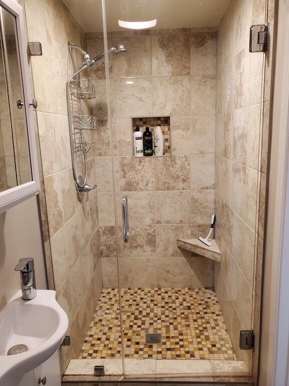 South Bay Stays - Hamilton - thumb 2