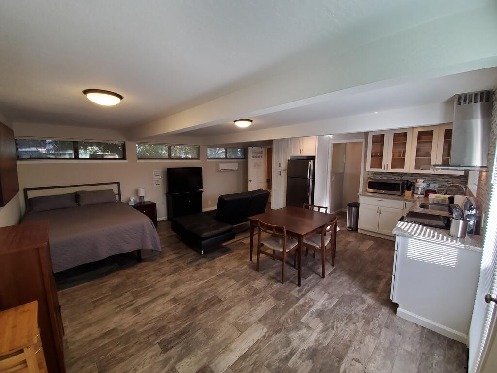 South Bay Stays - Hamilton - thumb 3