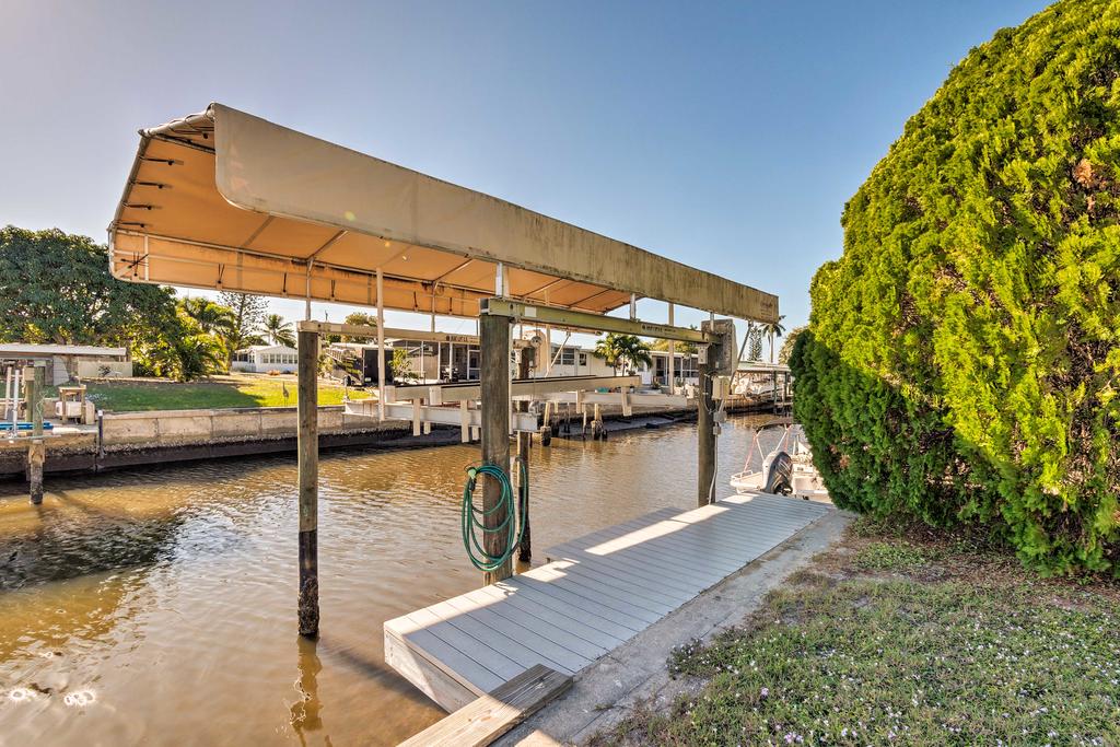 St. James City Home W/Prvt Dock & Pool Access - thumb 0