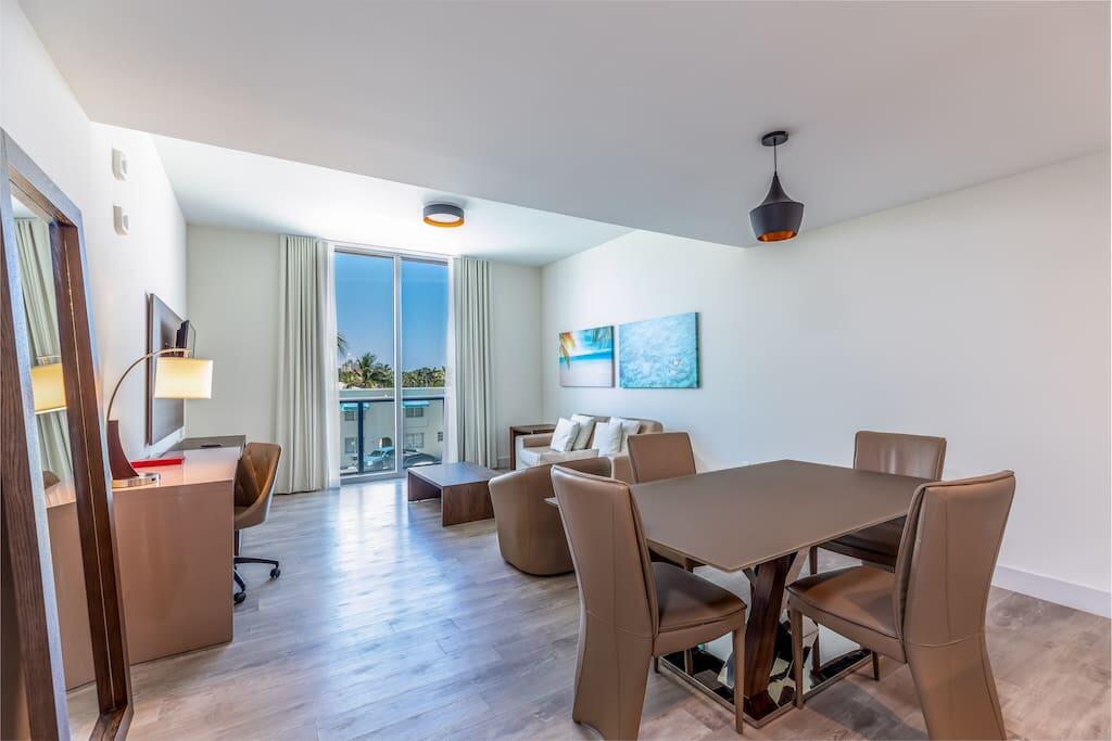 Stayplus-Hollywood Private Beach Condo - thumb 1