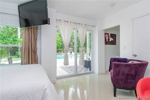 Studio Miami