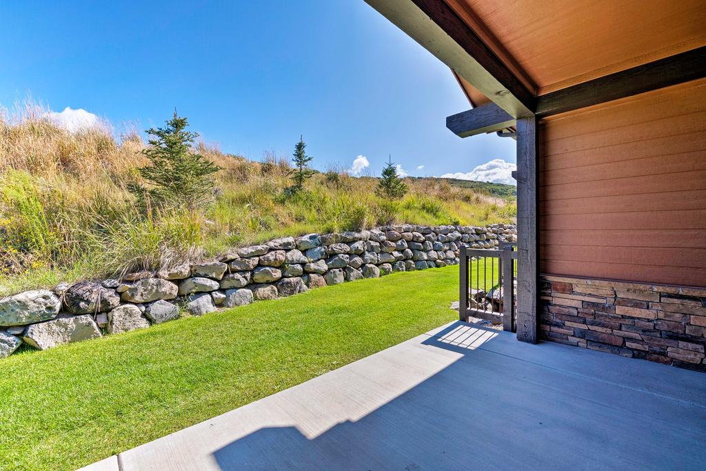 Trendy Townhome  7Mi To Deer Valley/Park City - thumb 2