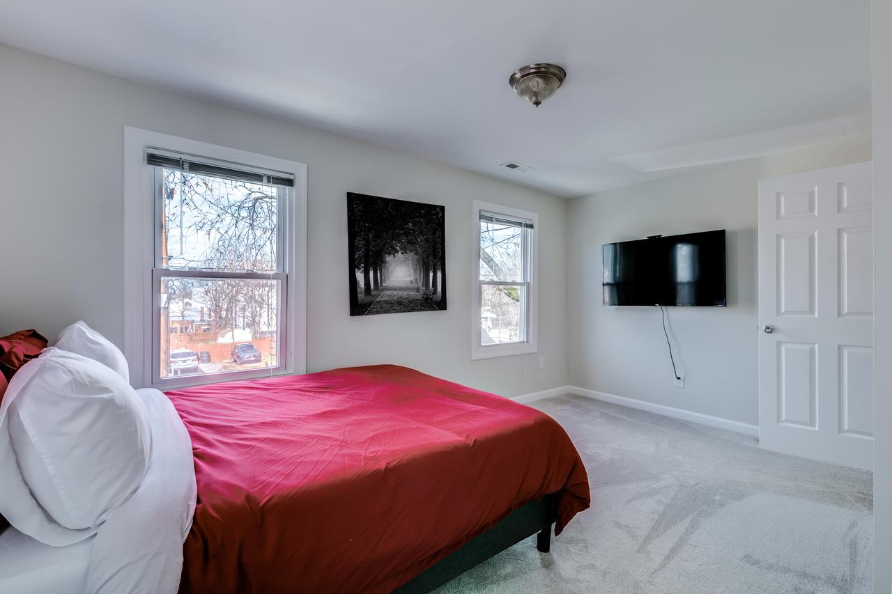 1313 U Street Southeast - thumb 3