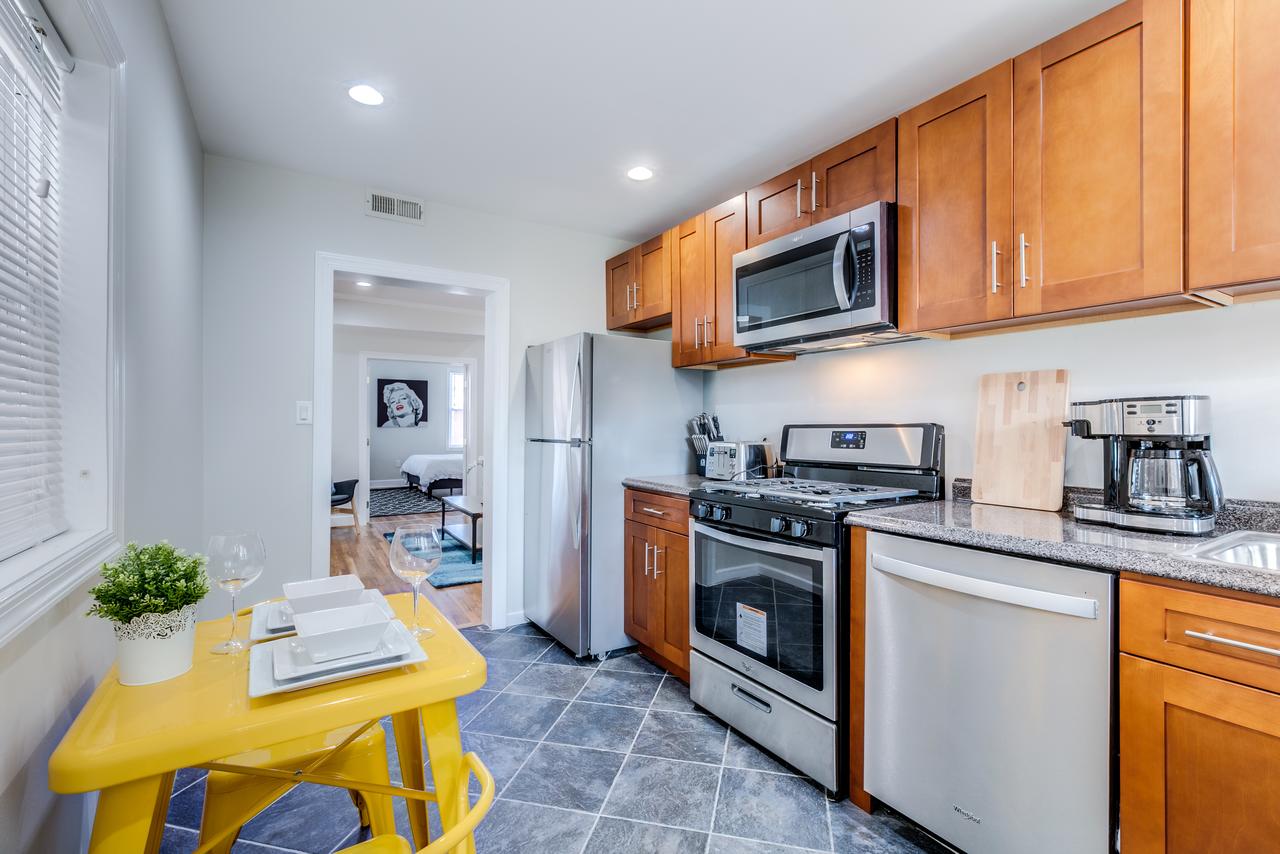1313 U Street Southeast - thumb 1