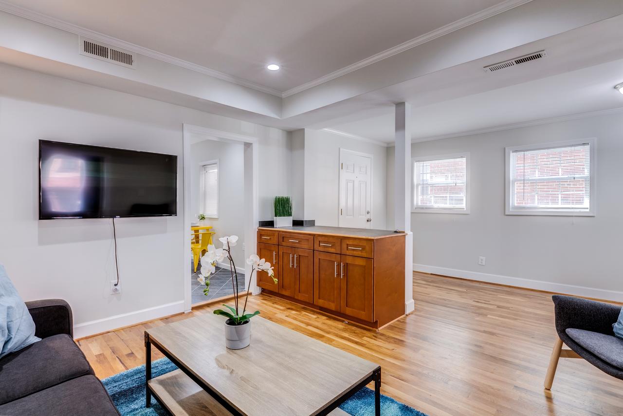1313 U Street Southeast - thumb 4