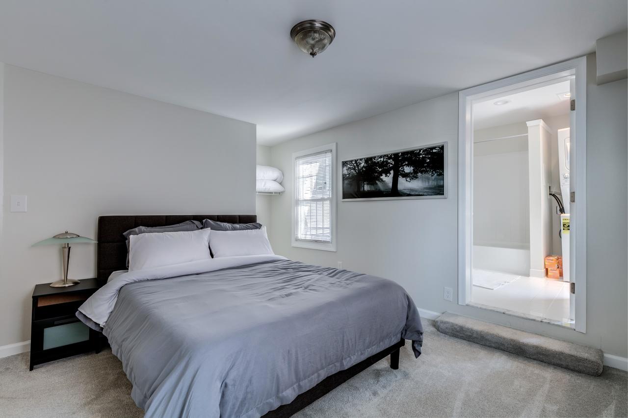 1313 U Street Southeast - thumb 9