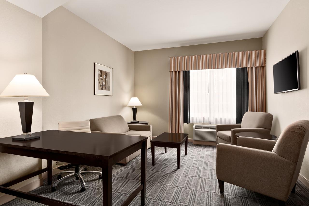 La Quinta By Wyndham Port Charlotte - thumb 27