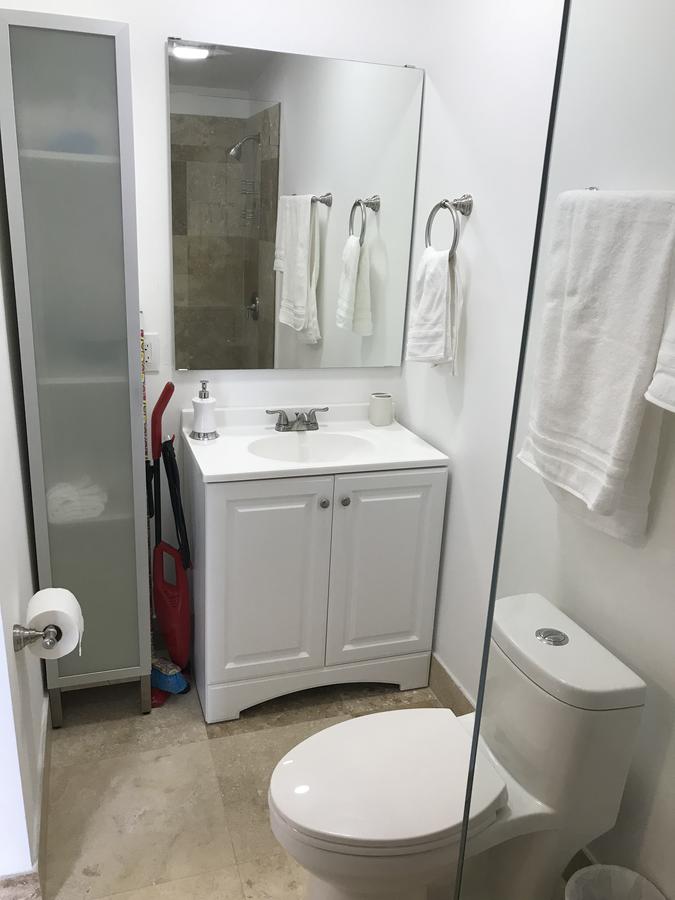 Nice Cottages Near FIU - thumb 34