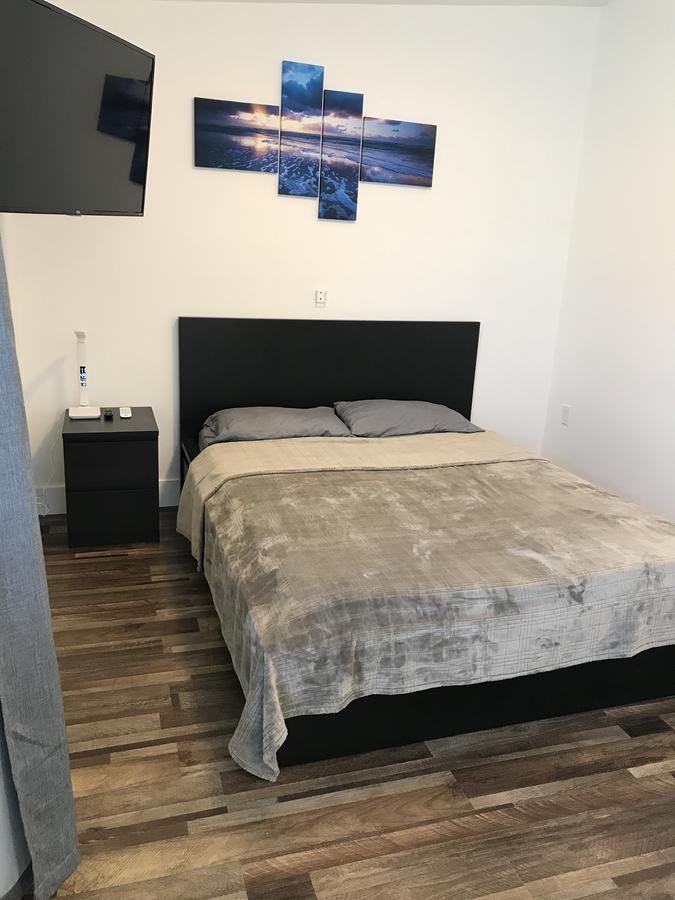 Nice Cottages Near FIU - thumb 11