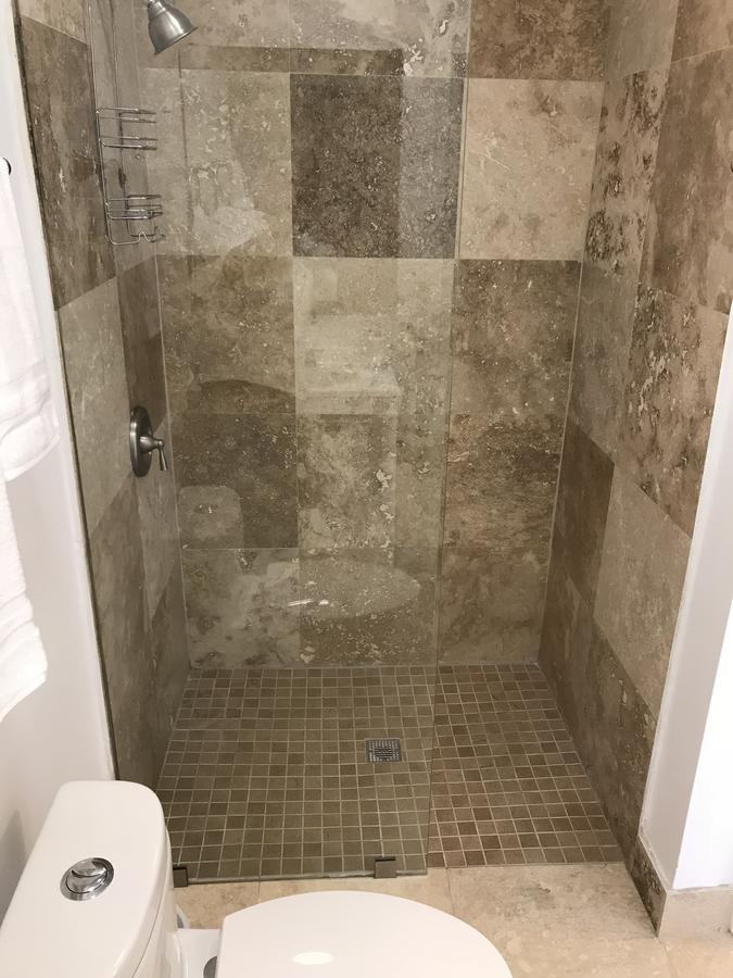 Nice Cottages Near FIU - thumb 31