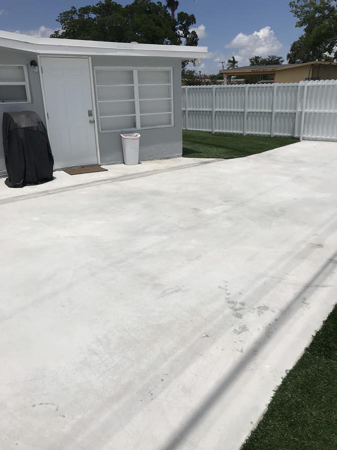 Nice Cottages Near FIU - thumb 14