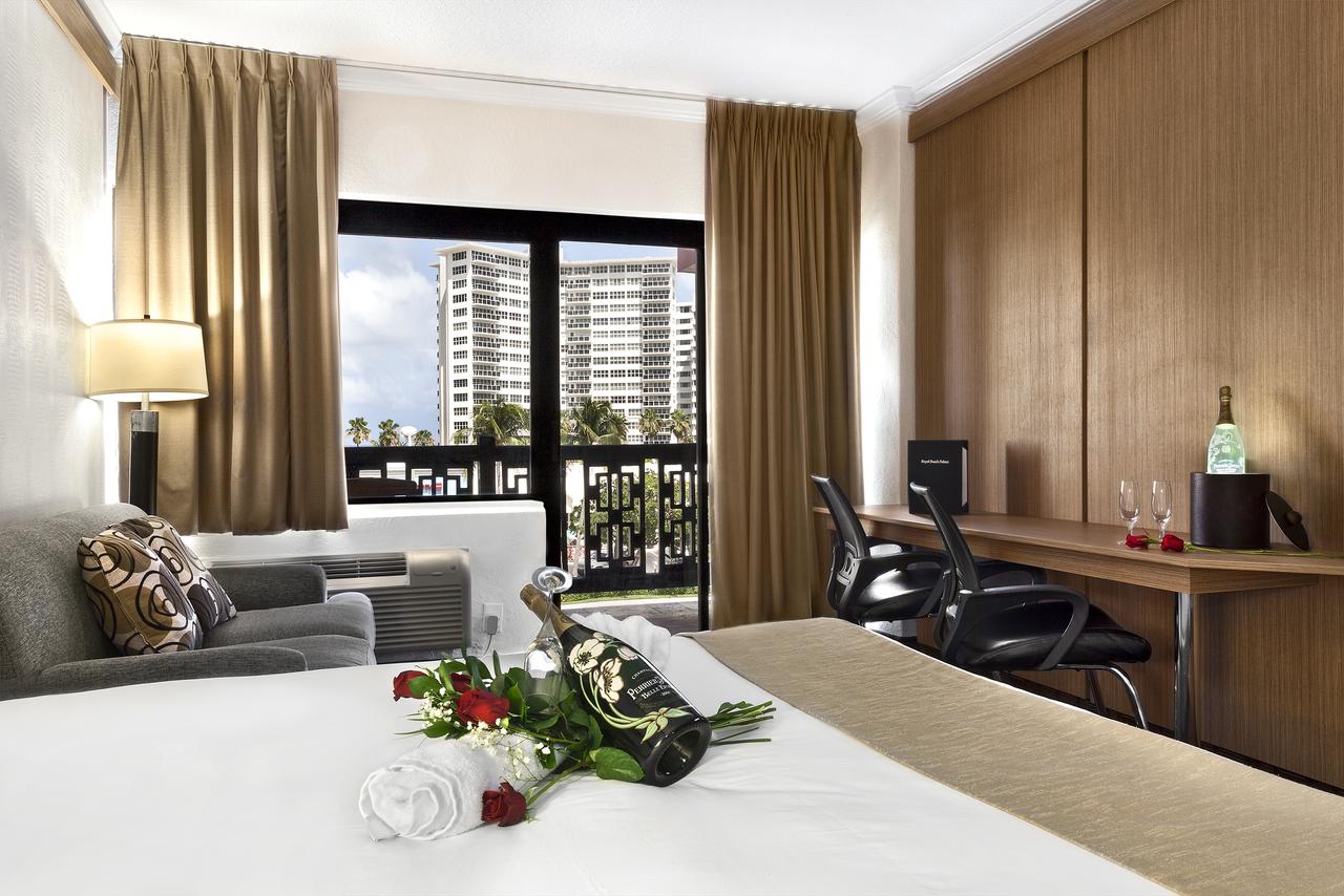 Royal Beach Palace - thumb 37