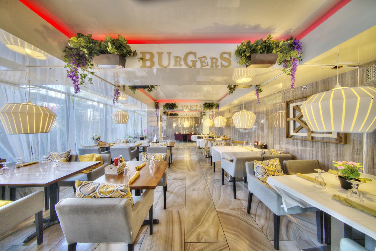 Royal Beach Palace - thumb 6