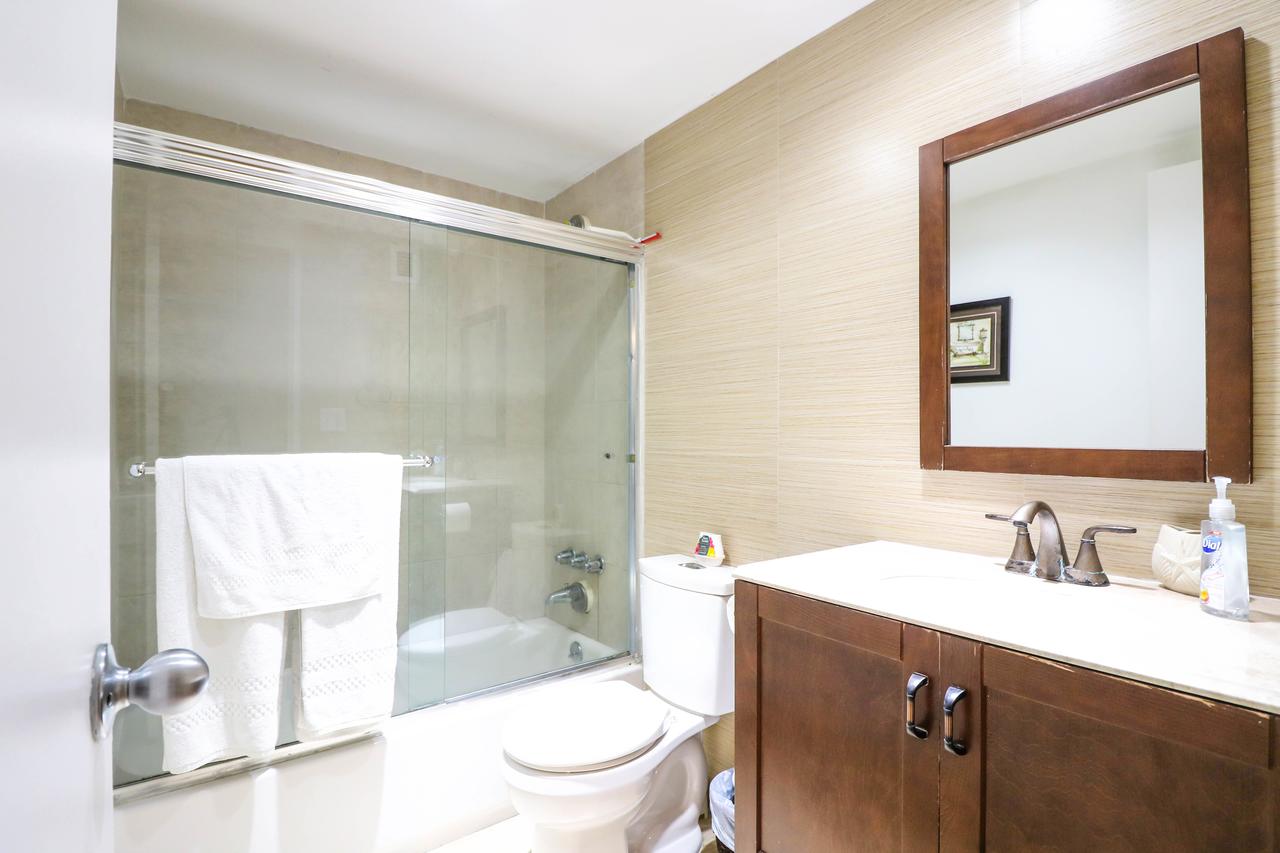 2 Bedrooms Apartment On The Beach - thumb 6