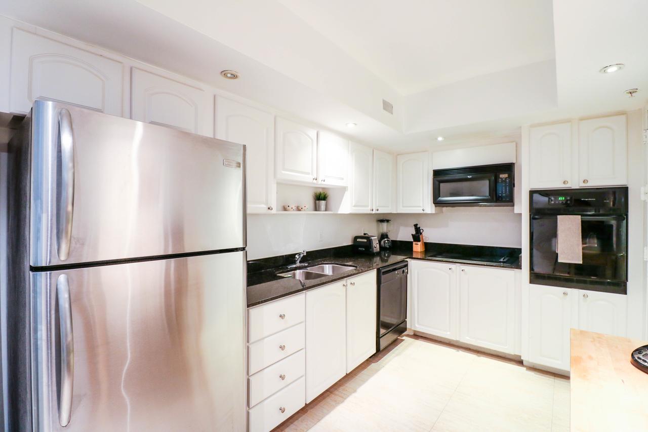 2 Bedrooms Apartment On The Beach - thumb 11