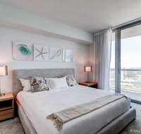 Stunning 2 Bedroom Bay Front Apt w/ Breathless View 1909 - Accommodation Florida