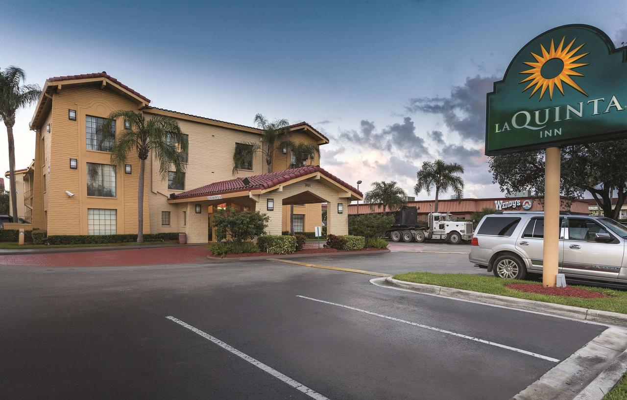 La Quinta Inn By Wyndham Miami Airport North - thumb 4