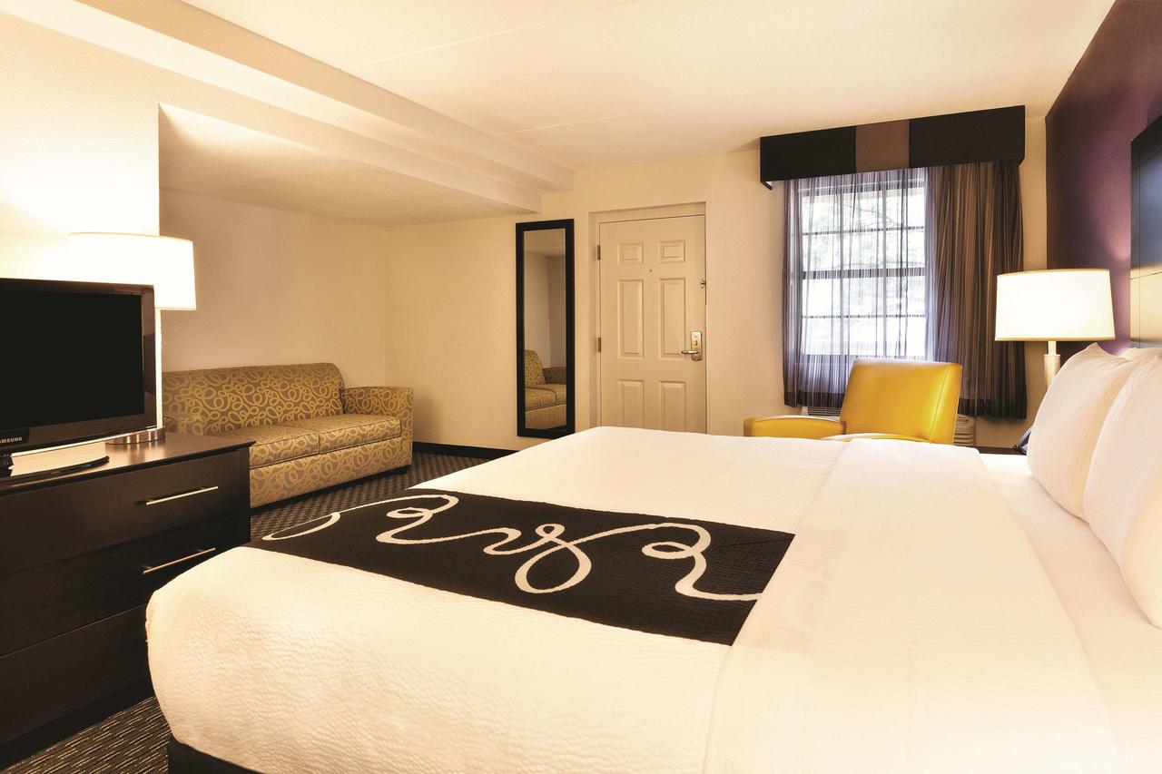 La Quinta Inn By Wyndham Miami Airport North - thumb 41